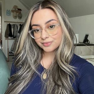 Meet your Posher, Kimberly